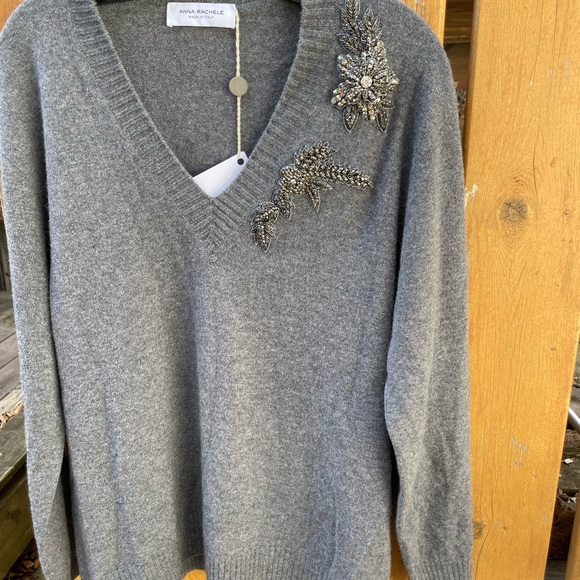 NWT grey wool embellished sweater. Made in Italy - Picture 3 of 14